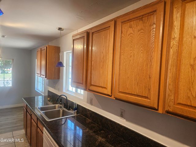38539 36th Street East, Palmdale, CA 93550