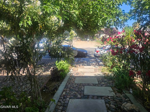 38539 36th Street East, Palmdale, CA 93550