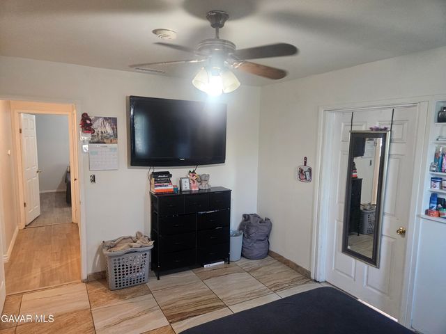 38539 36th Street East, Palmdale, CA 93550