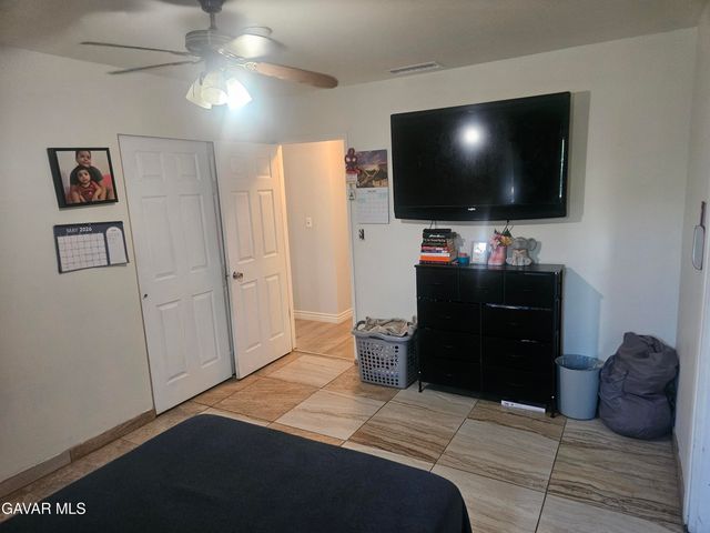 38539 36th Street East, Palmdale, CA 93550