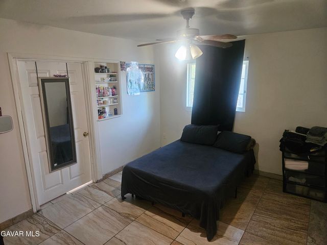 38539 36th Street East, Palmdale, CA 93550
