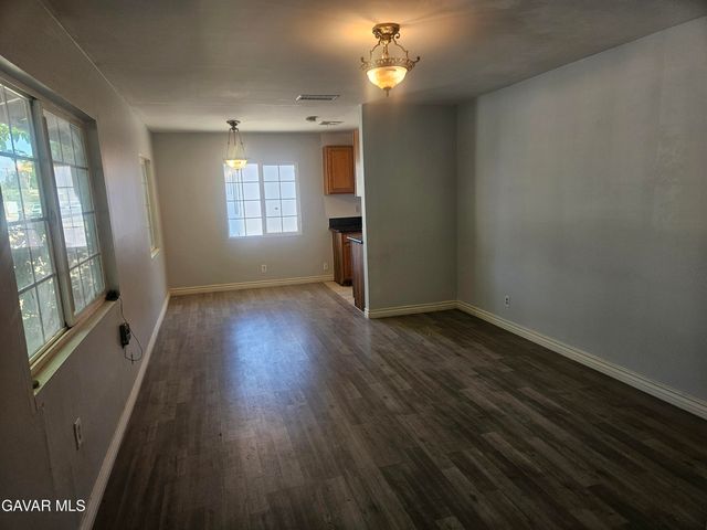 38539 36th Street East, Palmdale, CA 93550
