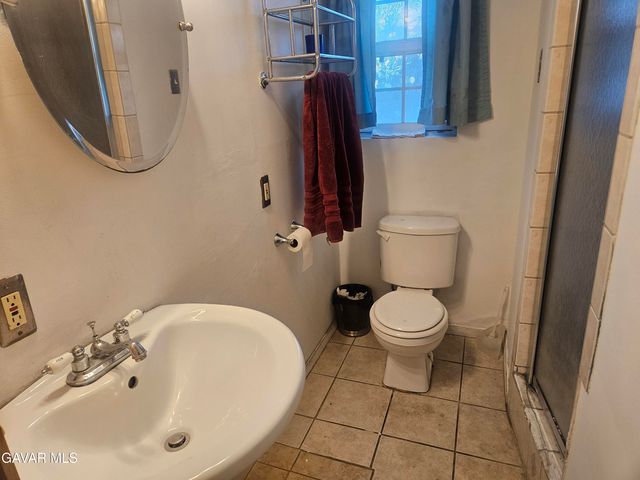 38539 36th Street East, Palmdale, CA 93550