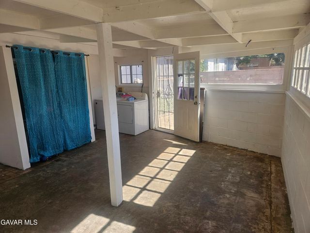 38539 36th Street East, Palmdale, CA 93550