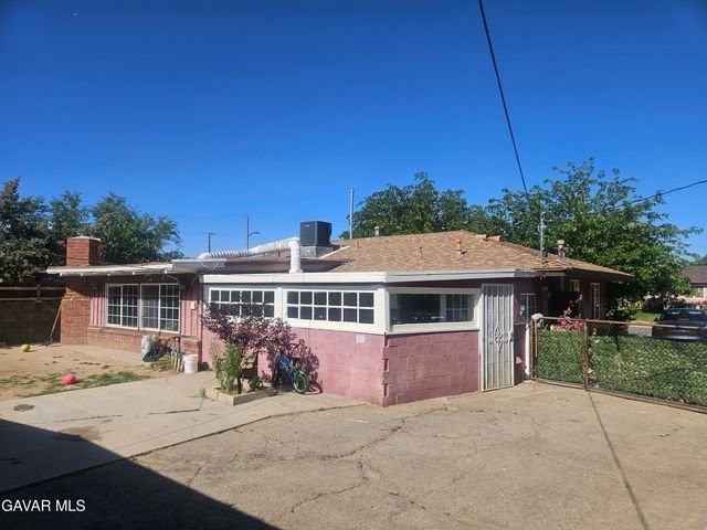 38539 36th Street East, Palmdale, CA 93550