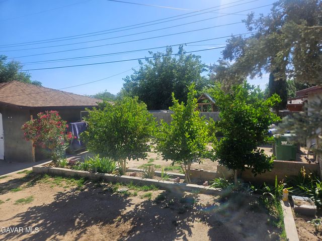 38539 36th Street East, Palmdale, CA 93550