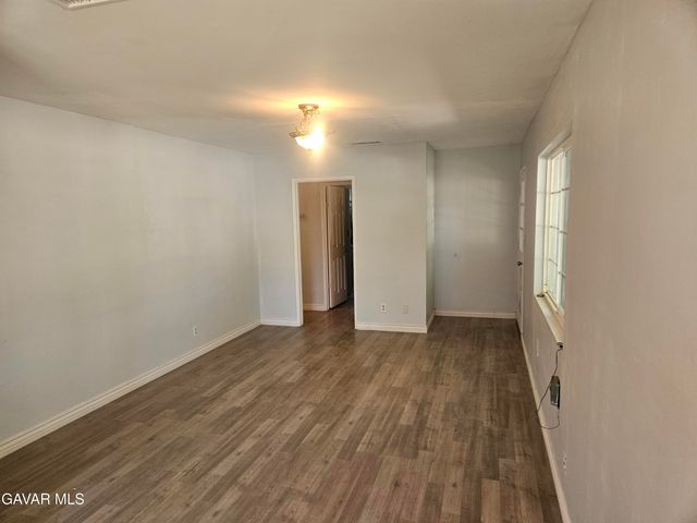 38539 36th Street East, Palmdale, CA 93550