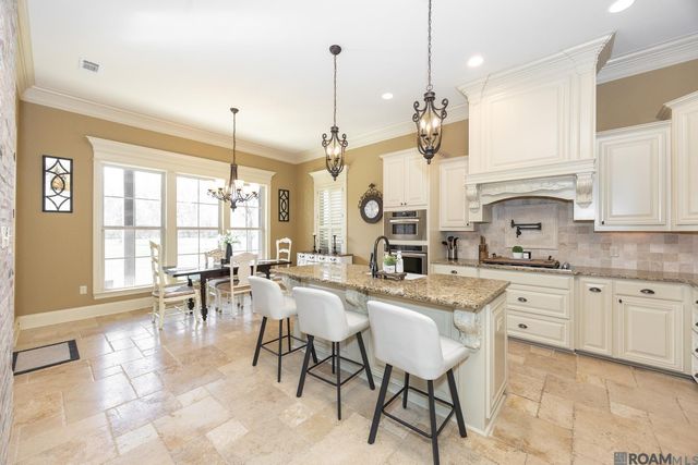 1685 Pecan St, Brusly, LA 70719