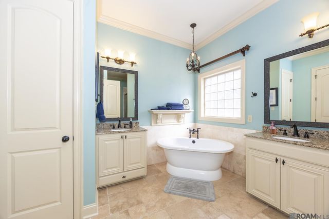 1685 Pecan St, Brusly, LA 70719