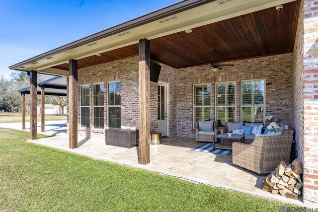 1685 Pecan St, Brusly, LA 70719