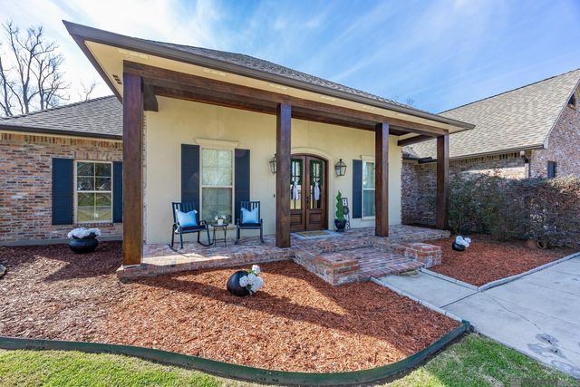 1685 Pecan St, Brusly, LA 70719