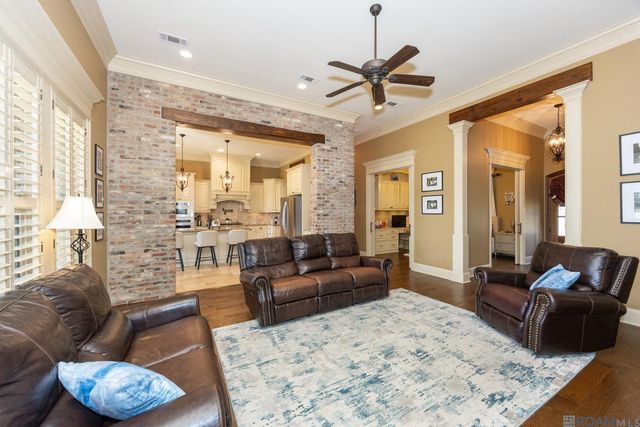 1685 Pecan St, Brusly, LA 70719