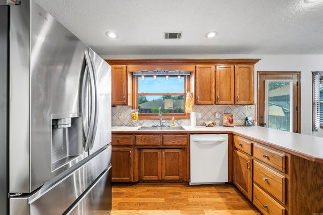 203 Chase Place, Hot Springs, AR 71901