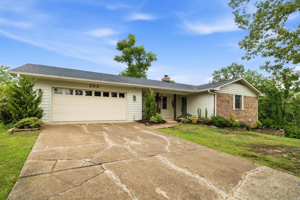 203 Chase Place, Hot Springs, AR 71901
