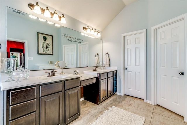 9345 Comanche Ridge Drive, Fort Worth, TX 76131