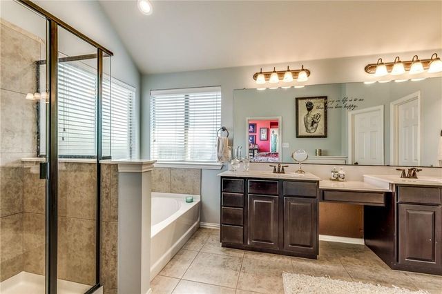 9345 Comanche Ridge Drive, Fort Worth, TX 76131