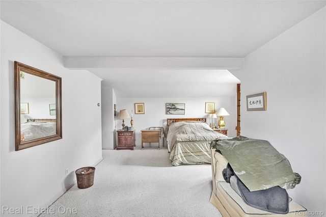 400 Beechmont Street, Dearborn, MI 48124