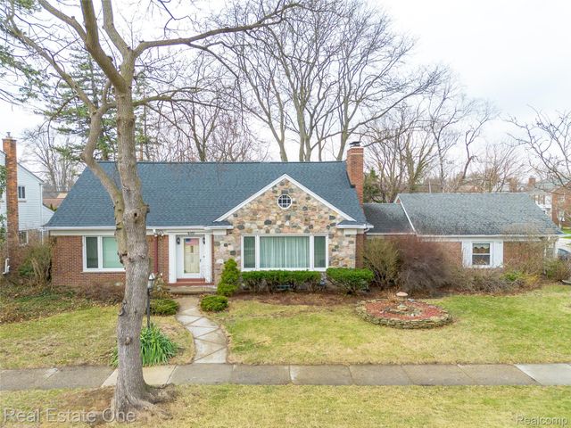 400 Beechmont Street, Dearborn, MI 48124