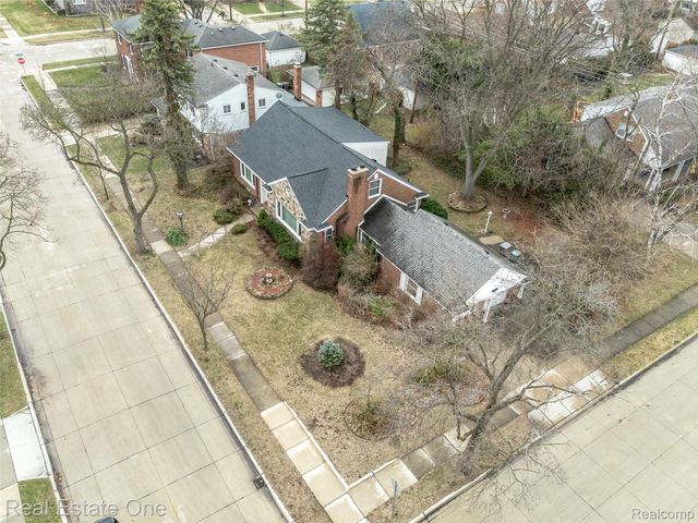 400 Beechmont Street, Dearborn, MI 48124