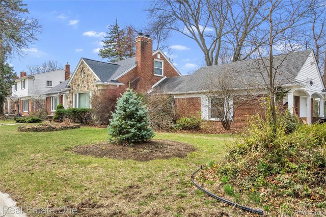 400 Beechmont Street, Dearborn, MI 48124