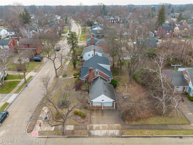 400 Beechmont Street, Dearborn, MI 48124