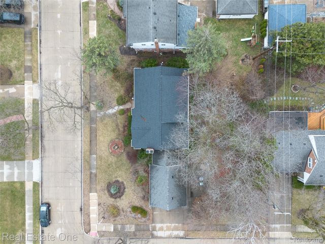 400 Beechmont Street, Dearborn, MI 48124