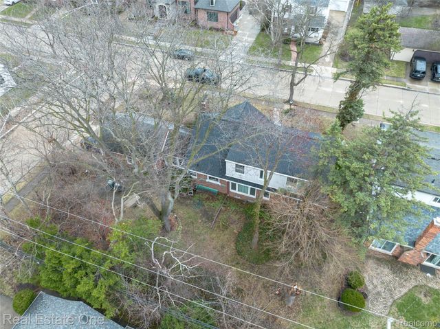 400 Beechmont Street, Dearborn, MI 48124