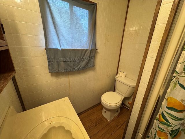 1902 Kenneth Ave, Arnold, PA 15068