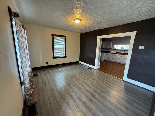 1902 Kenneth Ave, Arnold, PA 15068