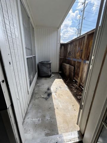 3900 Woodchase Drive 145, Houston, TX 77042
