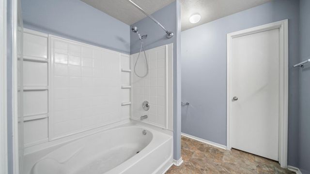 134 S Vesper Bend Circle, Spring, TX 77382