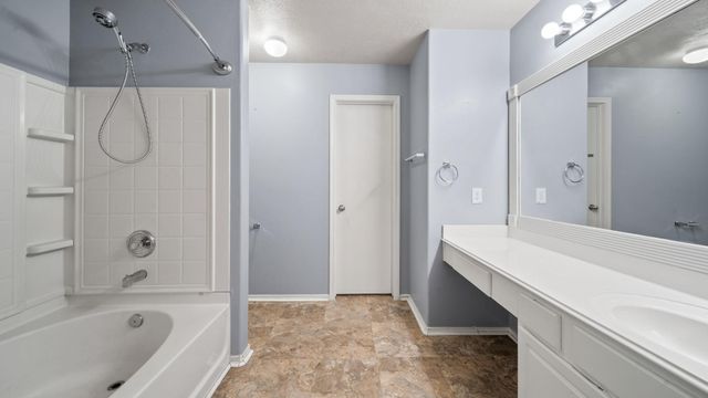 134 S Vesper Bend Circle, Spring, TX 77382