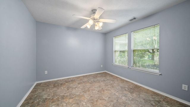 134 S Vesper Bend Circle, Spring, TX 77382