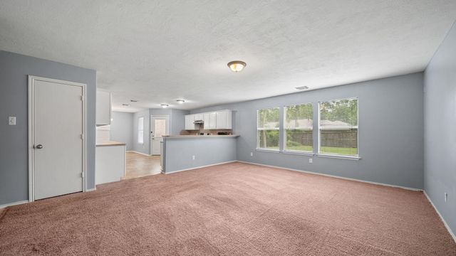 134 S Vesper Bend Circle, Spring, TX 77382