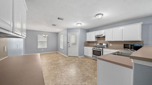 134 S Vesper Bend Circle, Spring, TX 77382
