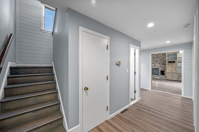 58 Weatherbee Dr, Westwood, MA 02090