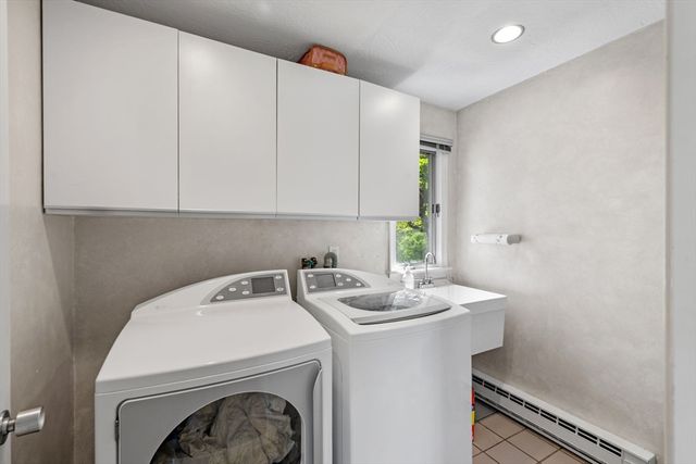 58 Weatherbee Dr, Westwood, MA 02090