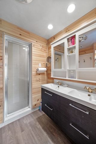 58 Weatherbee Dr, Westwood, MA 02090