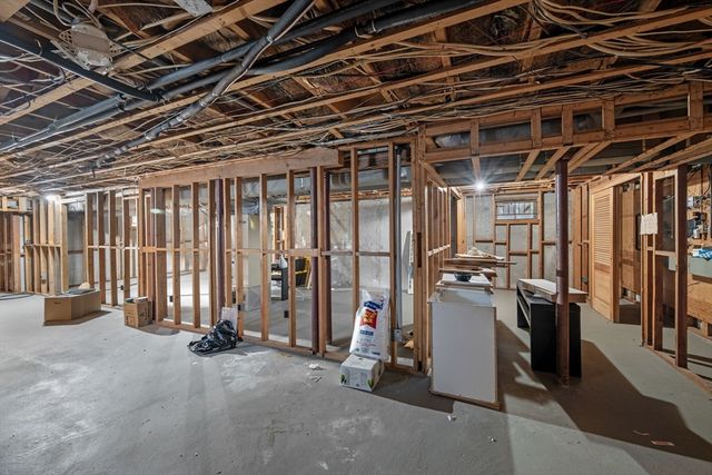 58 Weatherbee Dr, Westwood, MA 02090