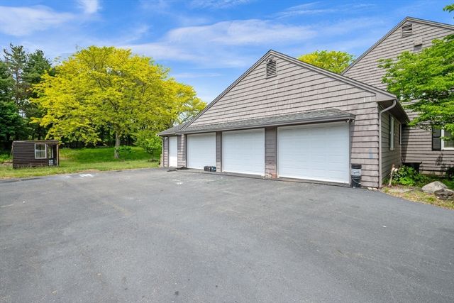 58 Weatherbee Dr, Westwood, MA 02090