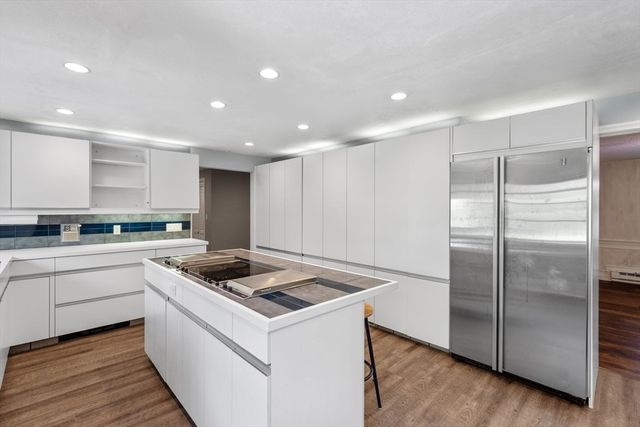 58 Weatherbee Dr, Westwood, MA 02090