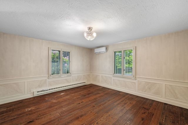 58 Weatherbee Dr, Westwood, MA 02090