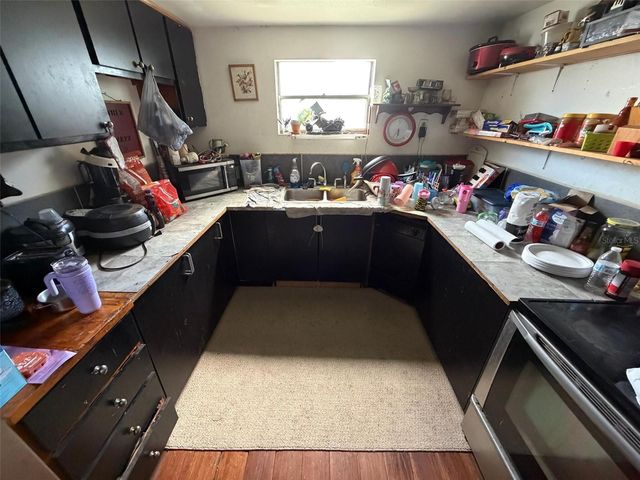 1724 S US 301, Sumterville, FL 33585