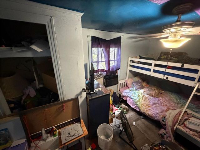 1724 S US 301, Sumterville, FL 33585