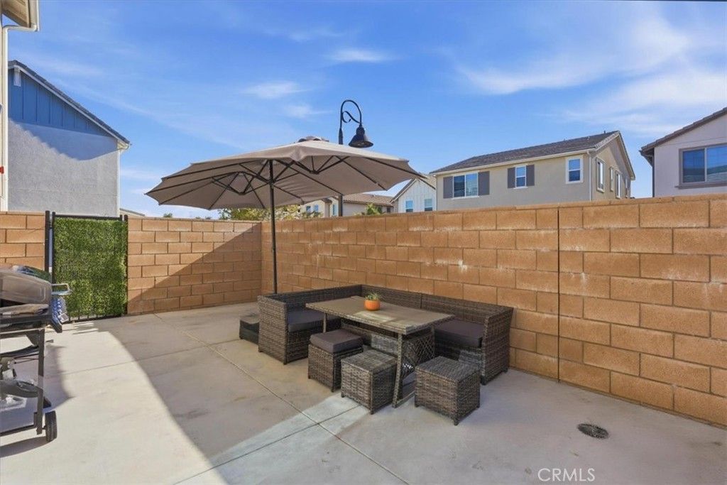 Image 30 of property listing at 13858 Sedum Lane, Fontana, CA 92336