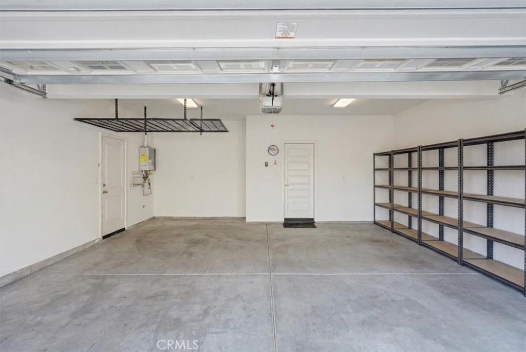 Image 31 of property listing at 13858 Sedum Lane, Fontana, CA 92336