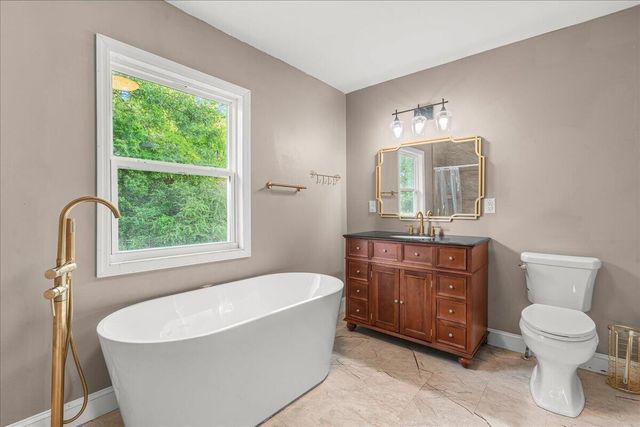 103 County Road 636, Etowah, TN 37331