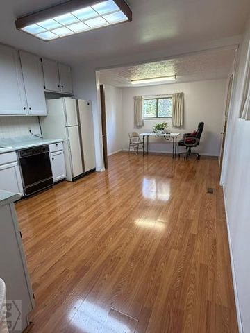 1710 Eden Ave, Pueblo, CO 81005