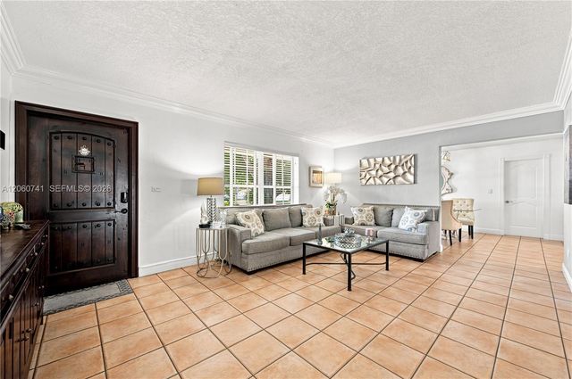 11831 SW 31st St, Miami, FL 33175