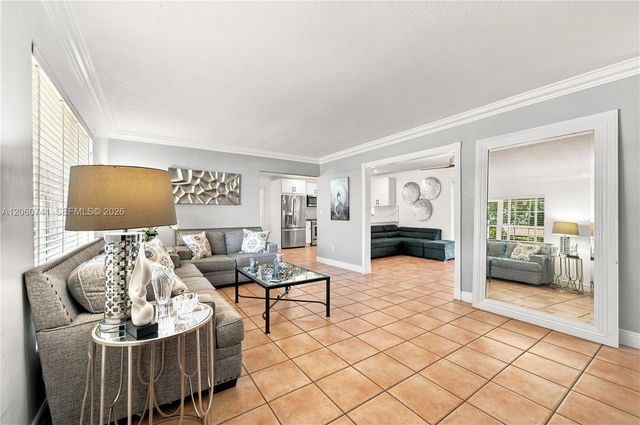 11831 SW 31st St, Miami, FL 33175